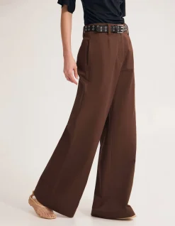 ABIGAIL PANT