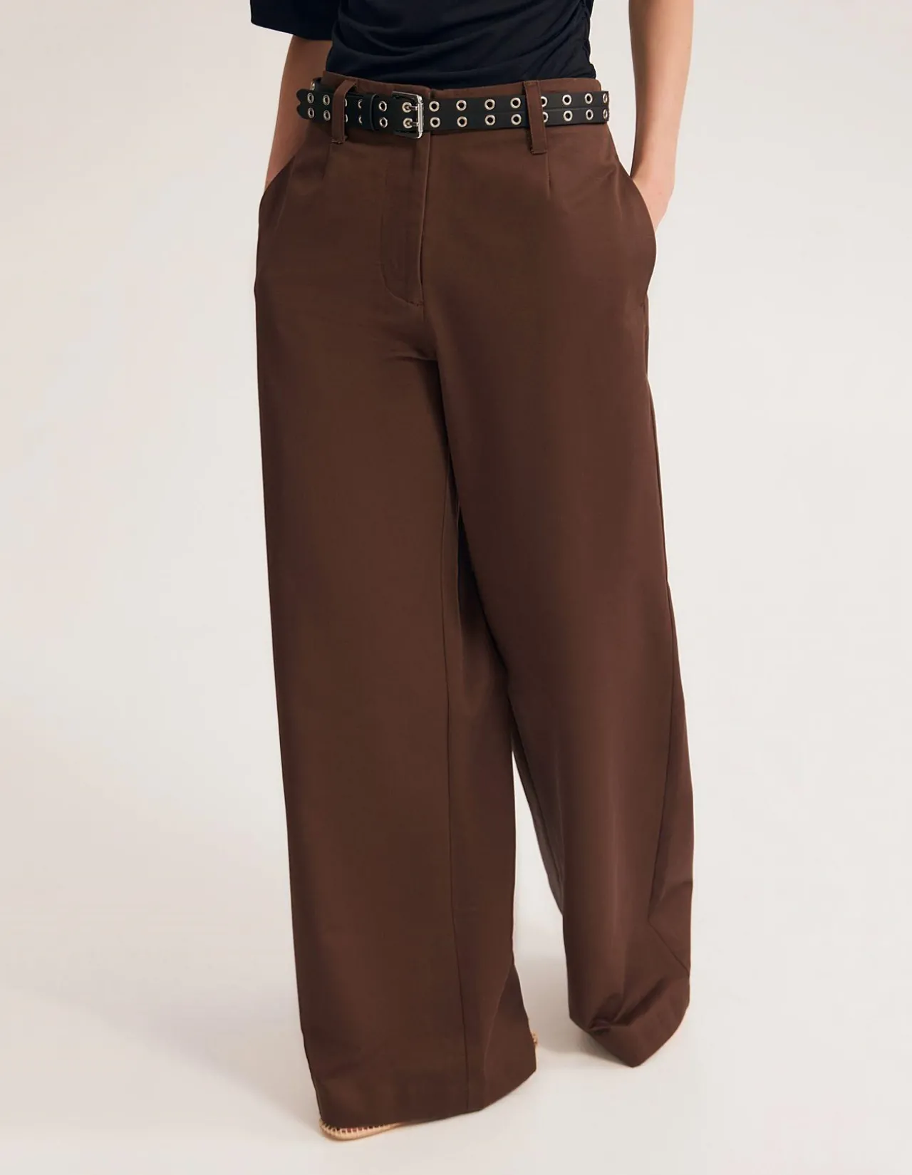 ABIGAIL PANT