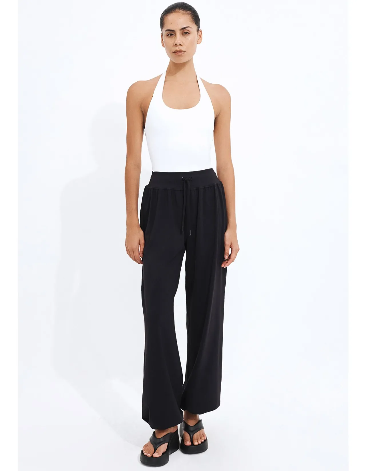 Active Harem Wide Leg Drawcord Pant
