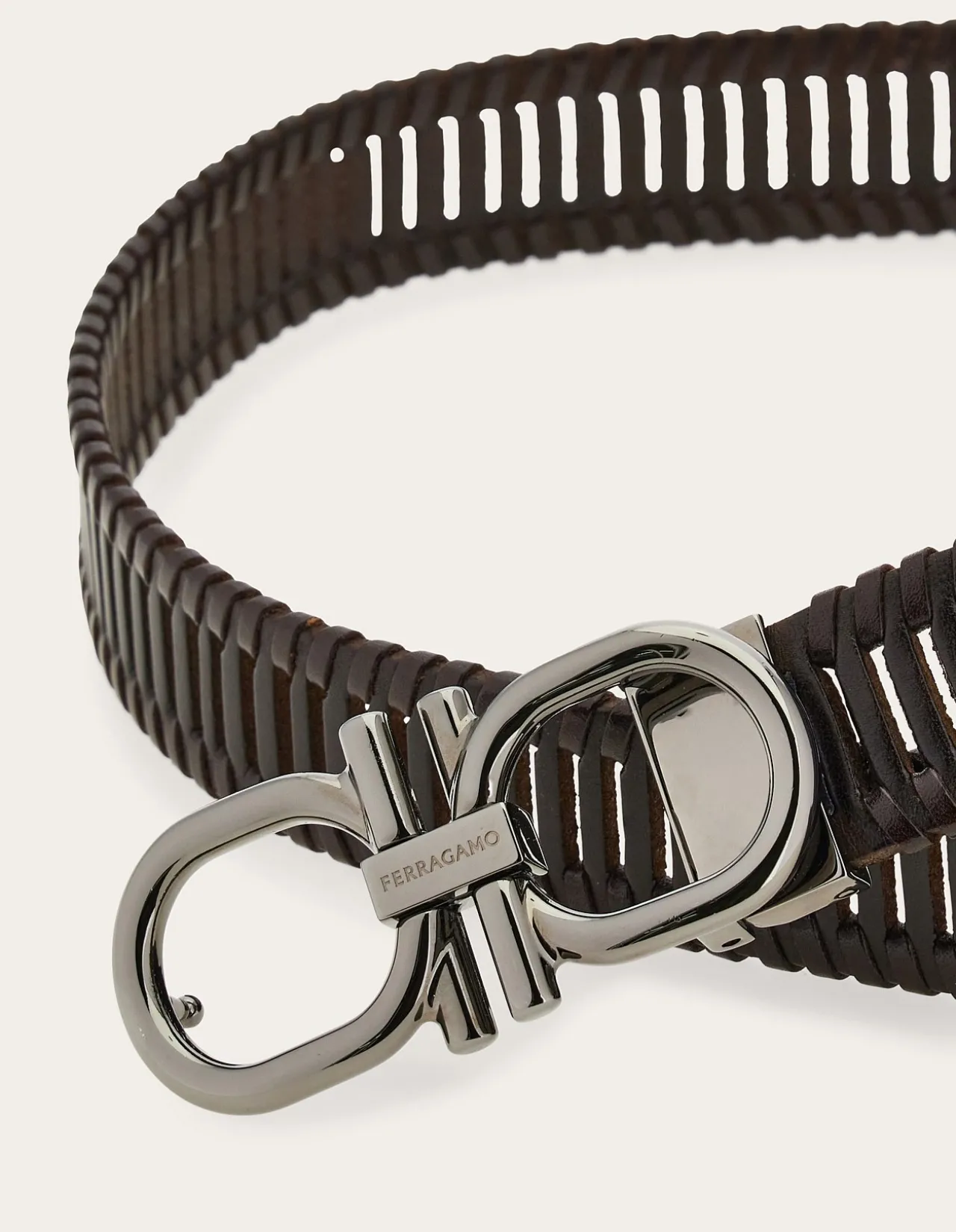 ADJUSTABLE BELT WITH DETACHABLE BUCKLE