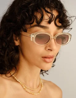 AFFINITY SAND OVAL SUNGLASSES