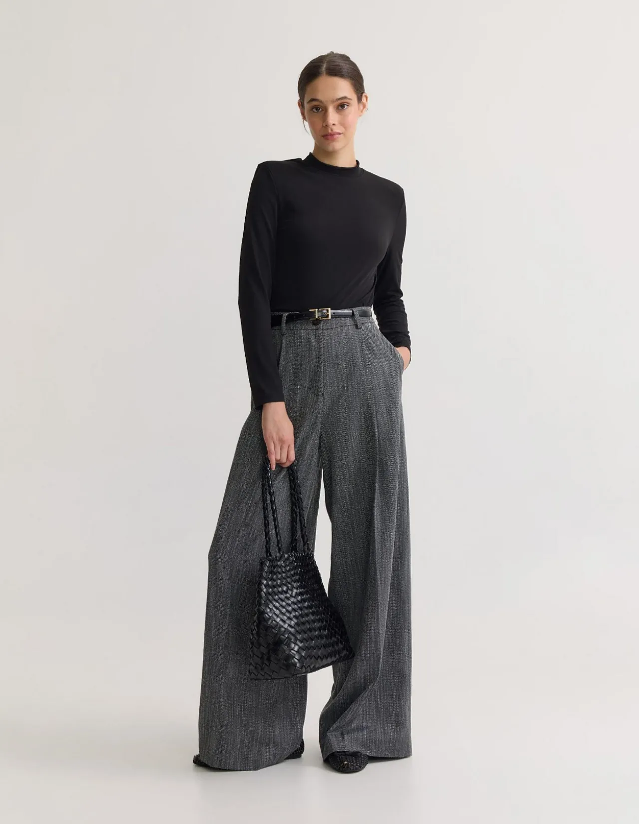 ALLISON LONG SLEEVE KNIT TOP