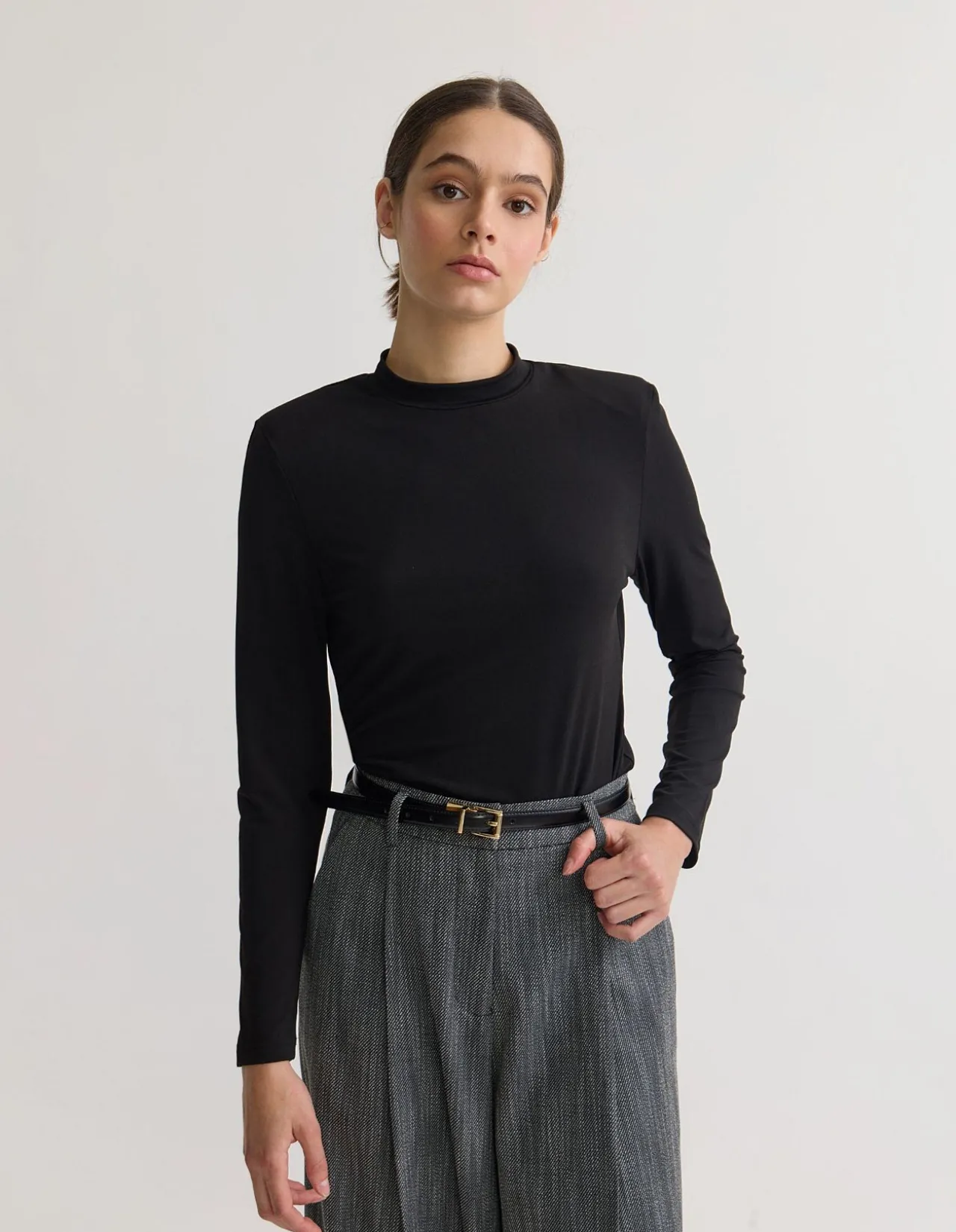 ALLISON LONG SLEEVE KNIT TOP
