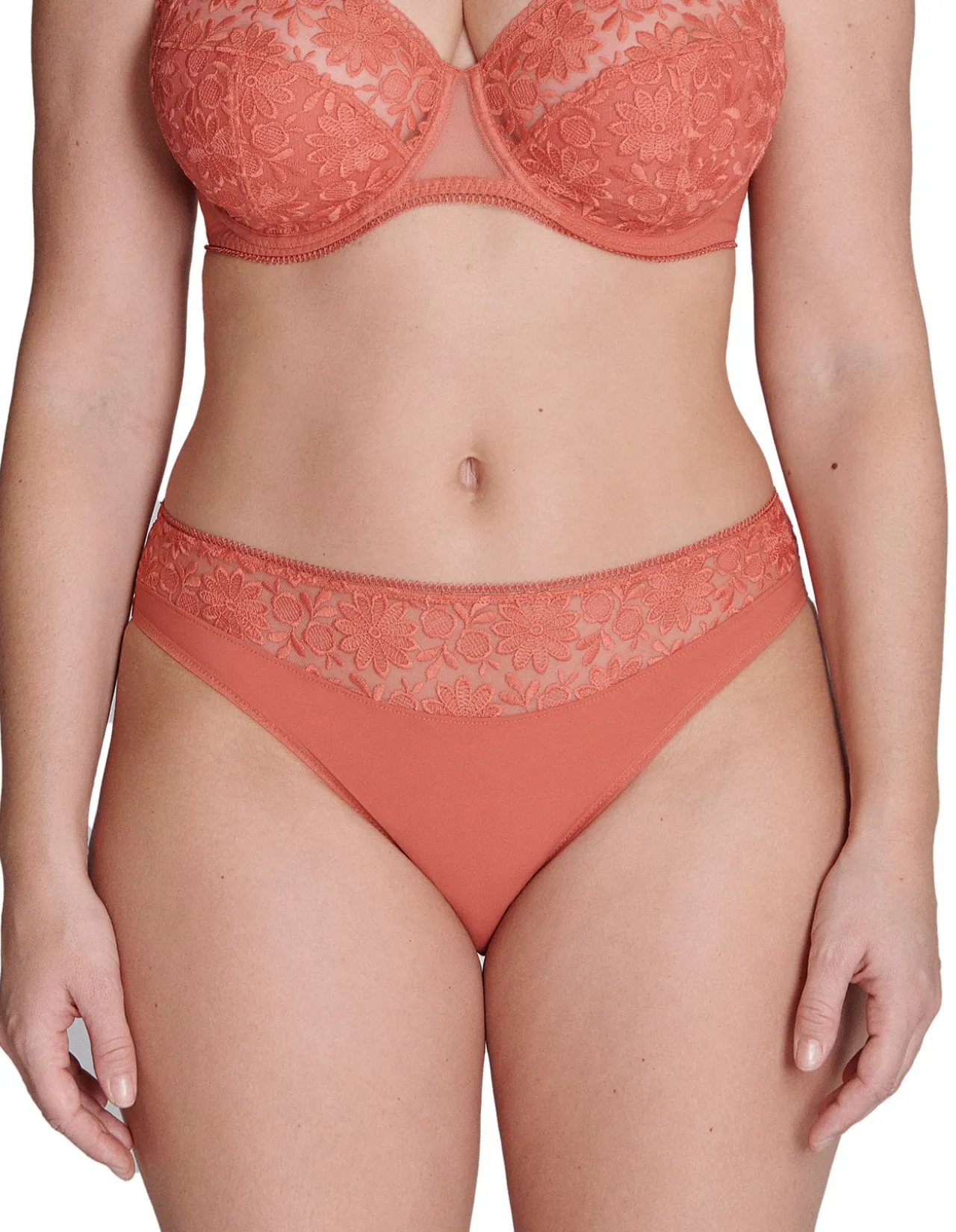 AMAZONE BIKINI BRIEF