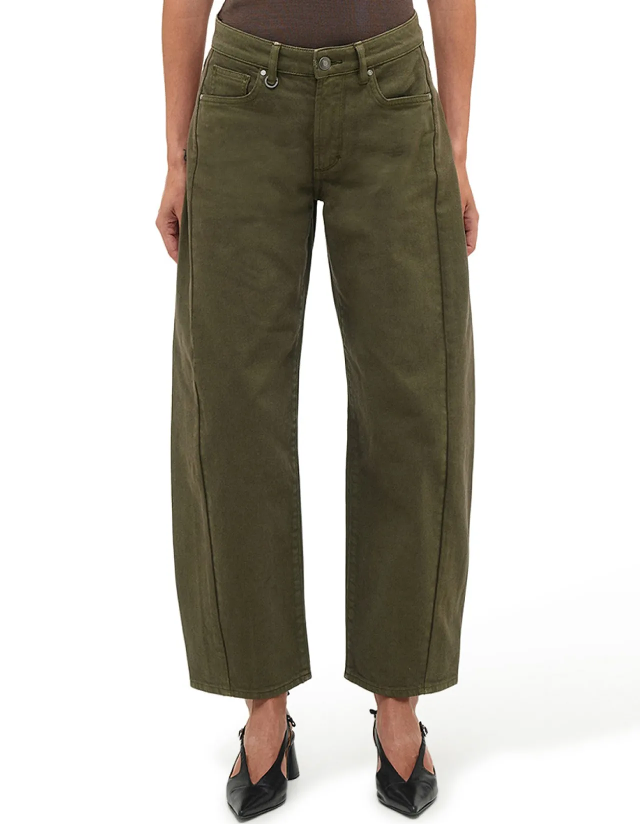 Amber Barrel Leg Jean