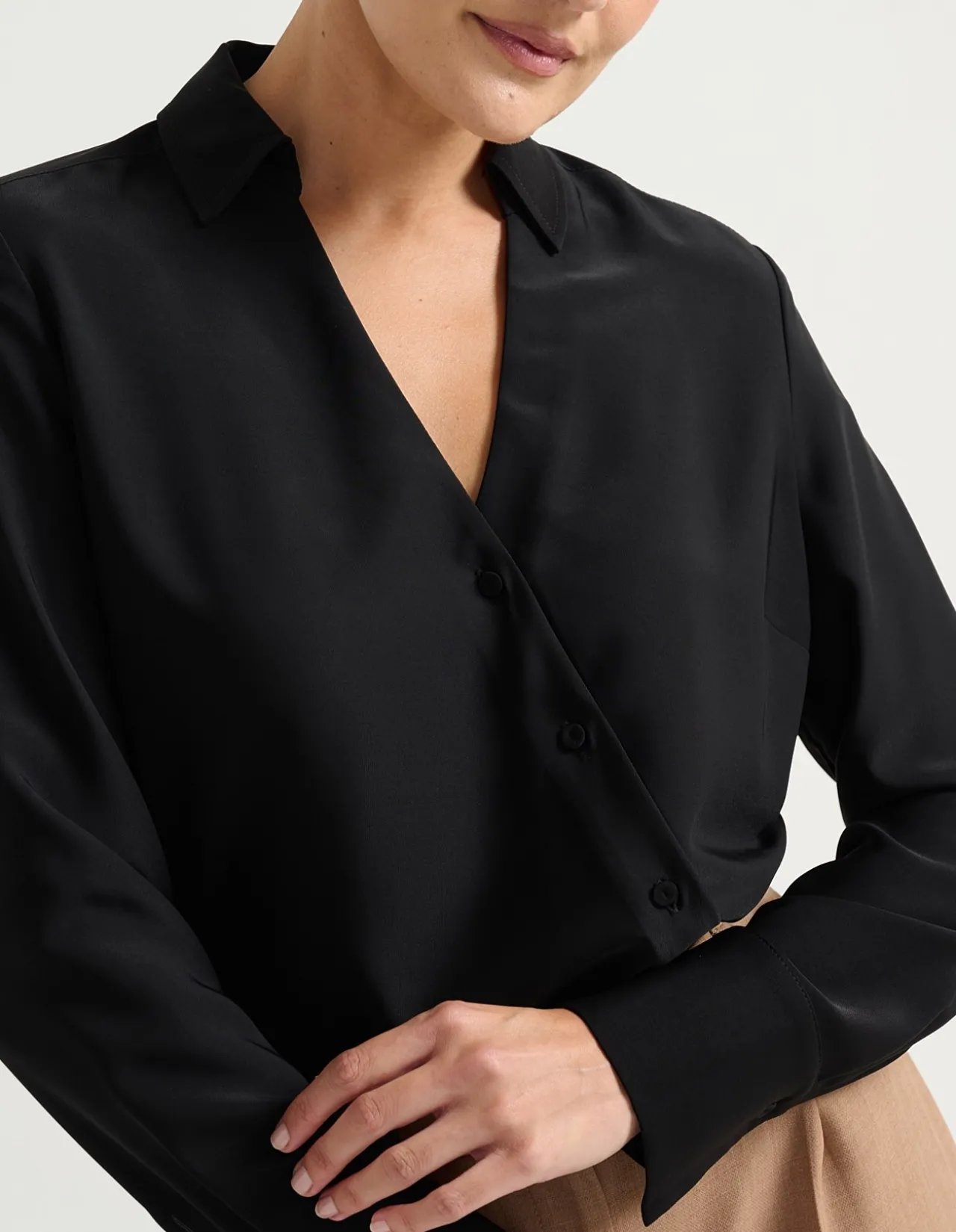 ASYMMETRIC BUTTON UP SHIRT