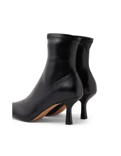 Audry Pointed Toe Kitten Heel Ankle Boots