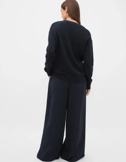 AUSTRALIAN MERINO V NECK KNIT