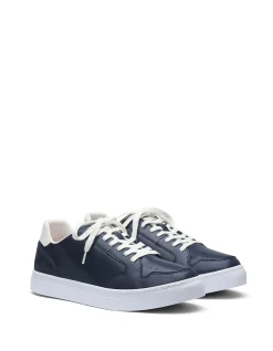 Avenue Sneaker