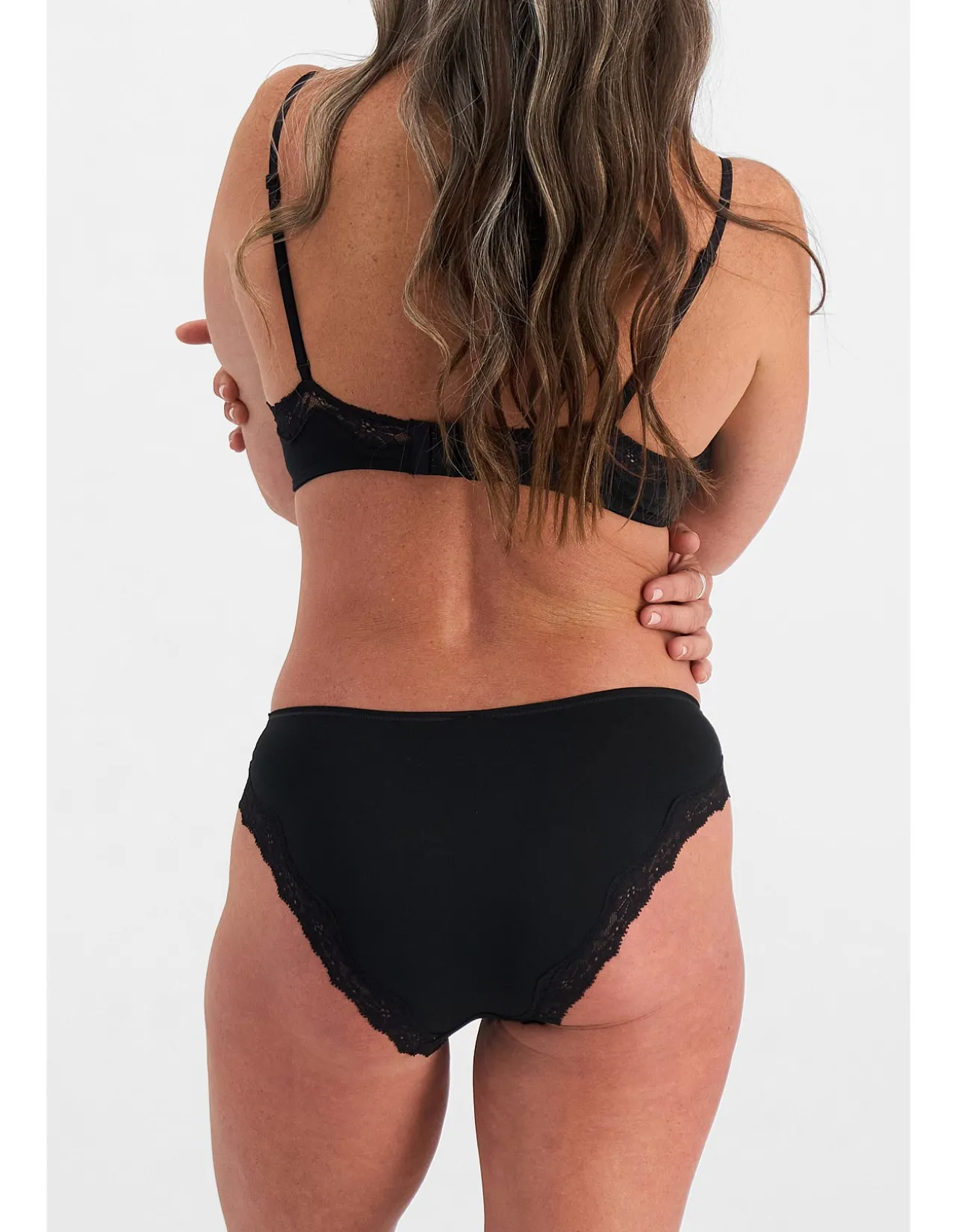 BASES FLEX LACE BIKINI BRIEF