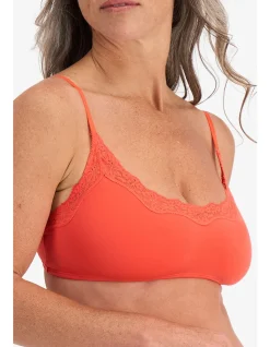 BASES FLEX LACE BRALETTE
