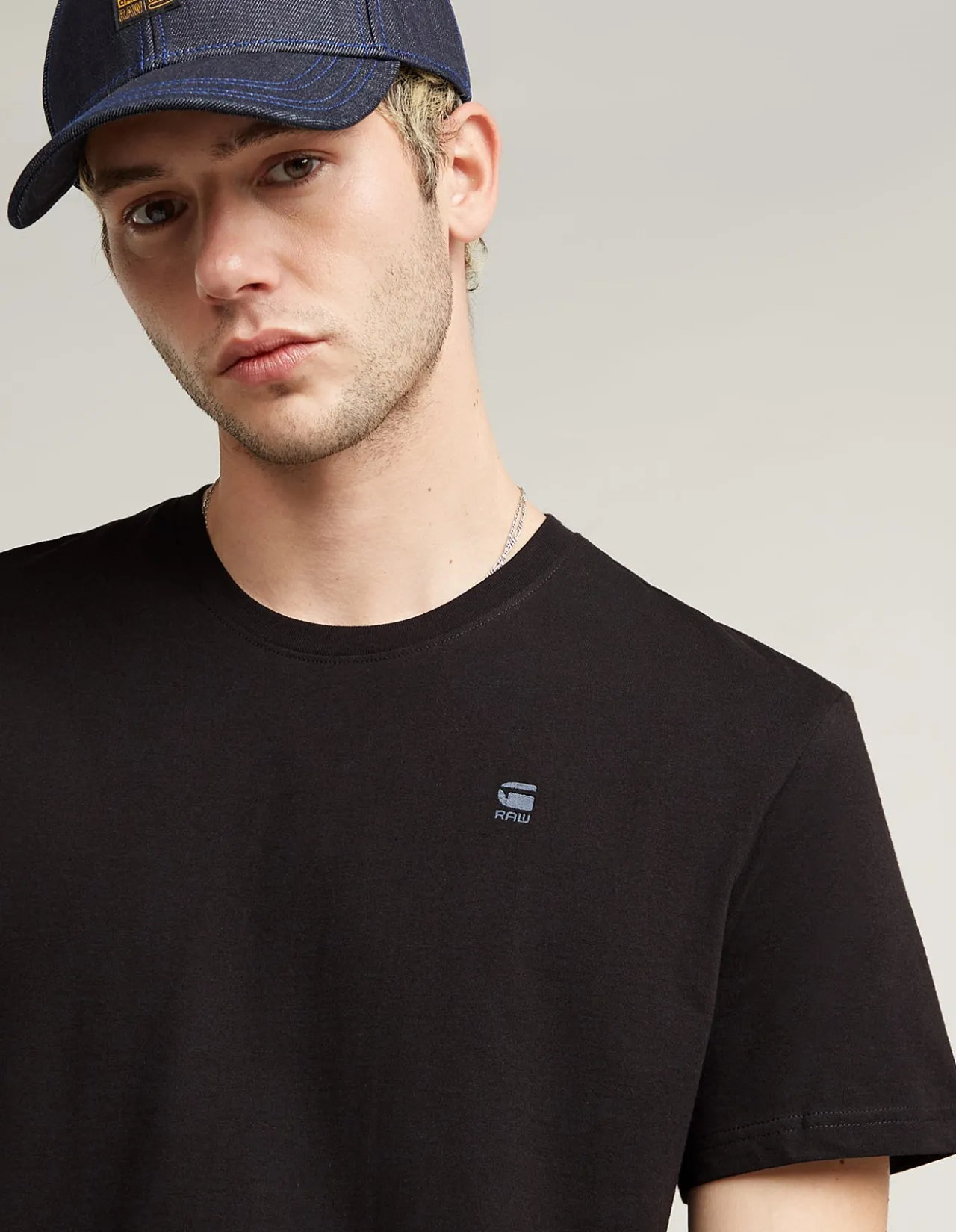 Base-S R T-shirt