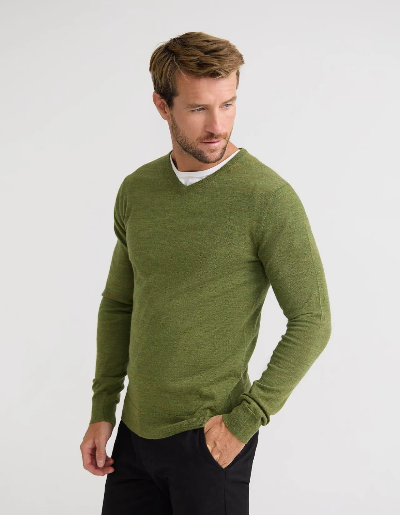 BASIC V-NECK PURE WOOL PULLOVER