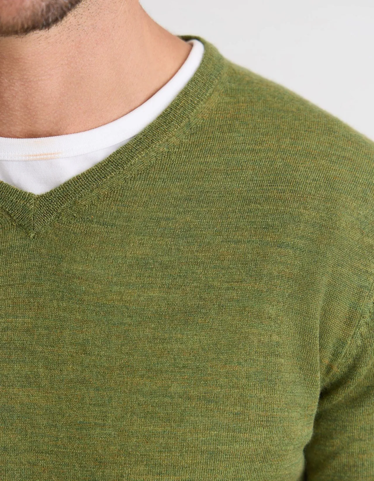 BASIC V-NECK PURE WOOL PULLOVER
