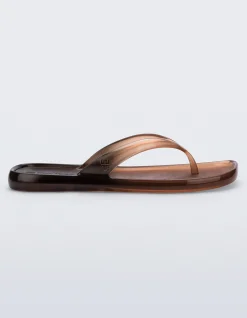 BEACHWEAR