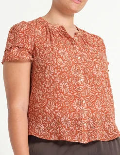 BELLAVIE FLUTTER SLEEVE TOP