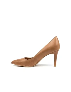 Berri Classic Tan Leather Pointed Pumps