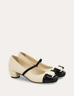 BLOCK HEEL PUMP WITH NEW VARA BUCKLE