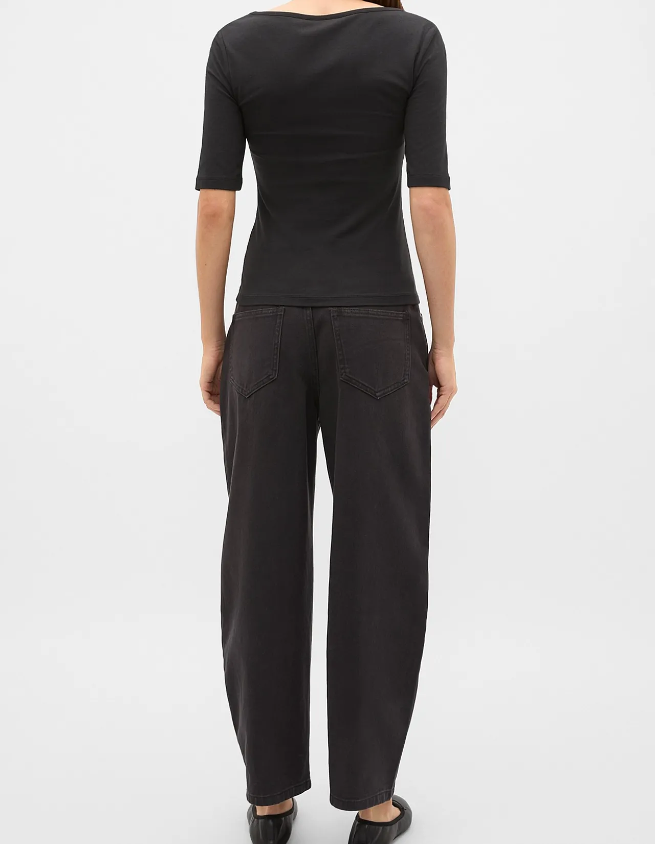 BOAT NECK HALF SLEEVE TOP
