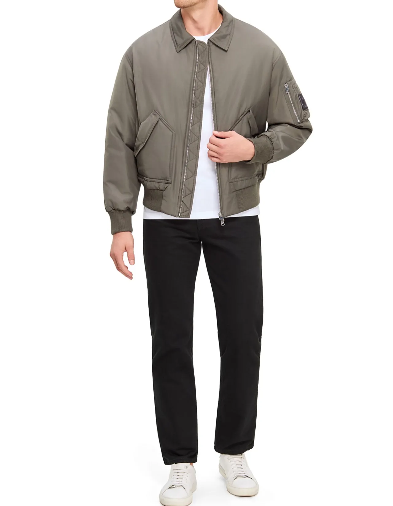BOMBER JACKET