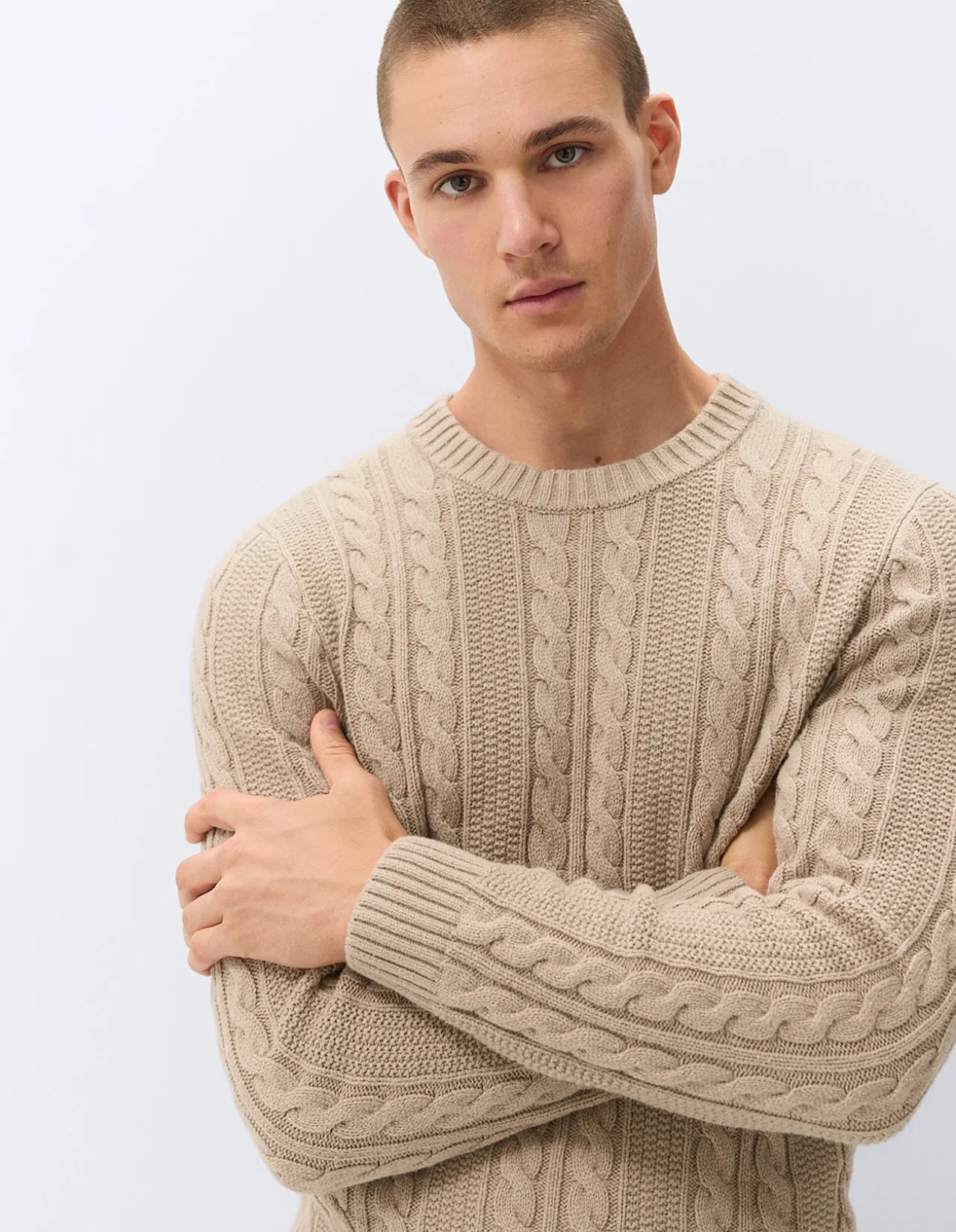 Cable Crew Knit: Textured Timeless Cotton Cashmere Wool Blend with Classic Rope Design