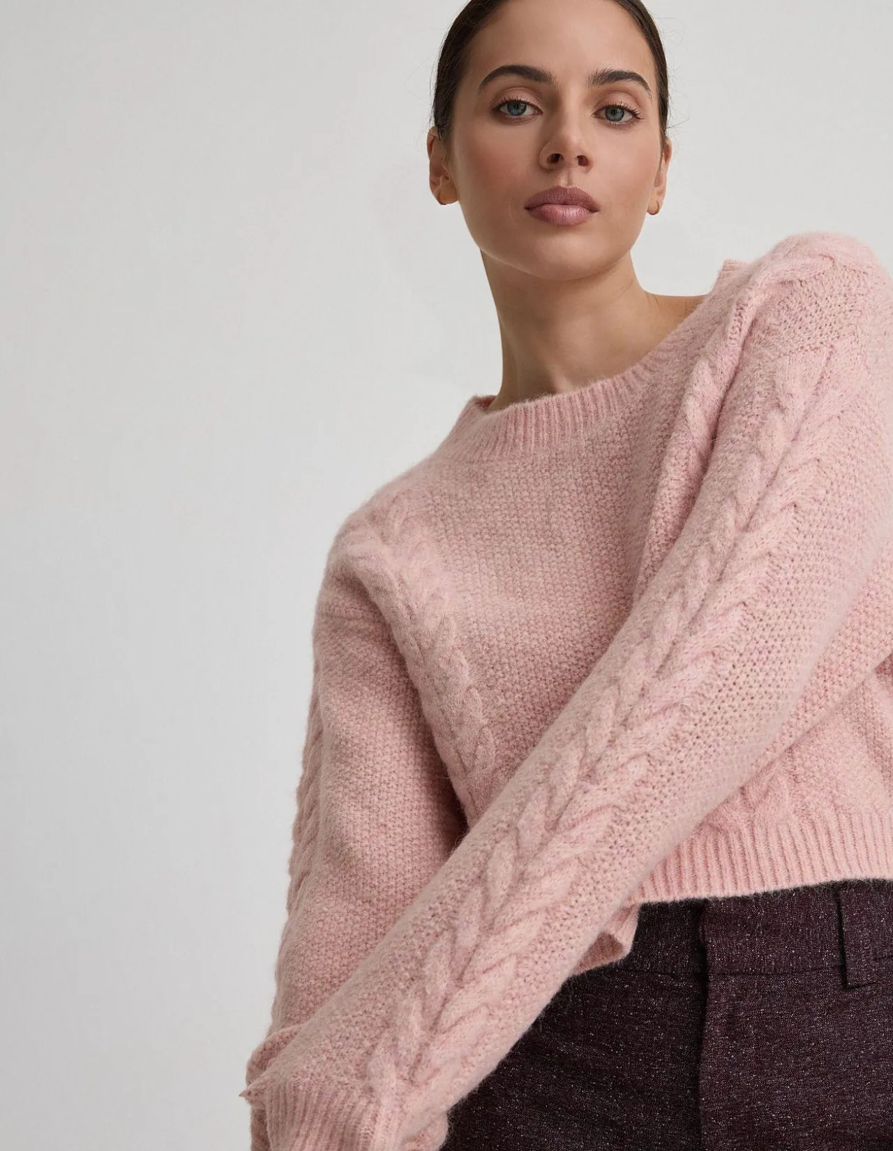 CARLA CABLE KNIT