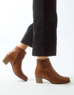 CARLTON ANKLE BOOT