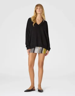 CHEVRON V-NECK OVERSIZED SWEATER