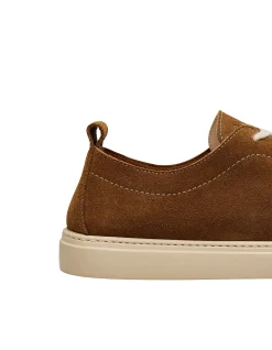 CLEAN SUEDE SNEAKER