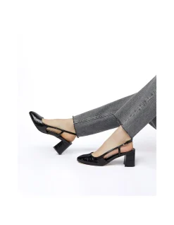 Coaste Slingback Pump