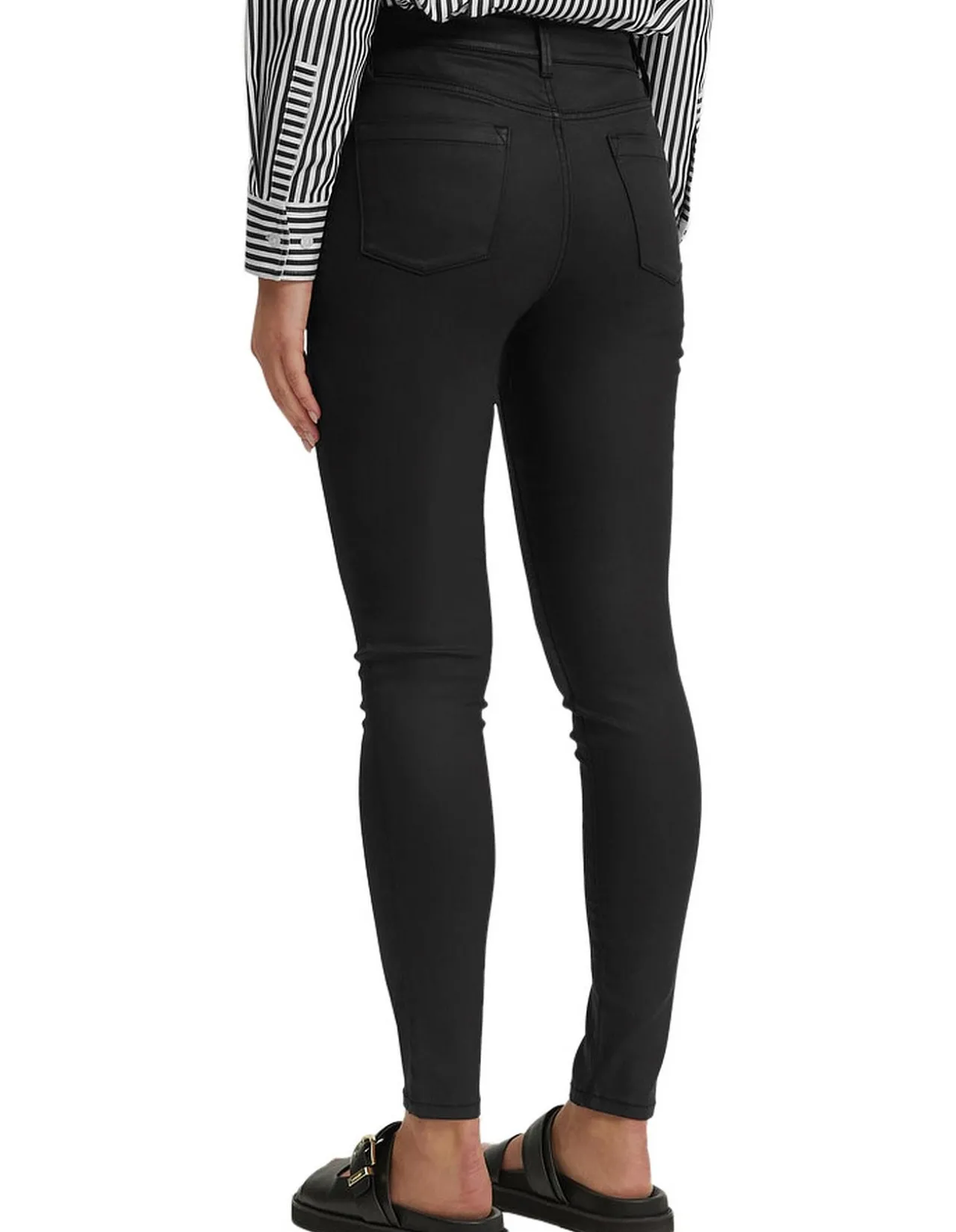 Coated Mid Rise Fitted Jean