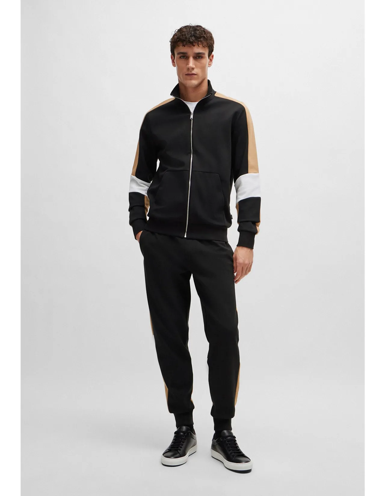 Colour-Blocked Zip-Up Sweatshirt