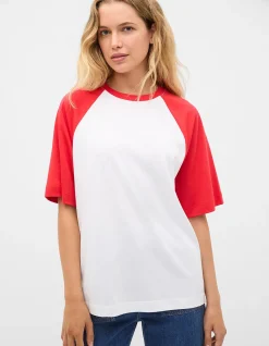CONTRAST RAGLAN TEE