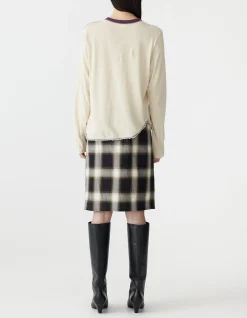 Contrast Scoop Hem long sleeve t-shirt