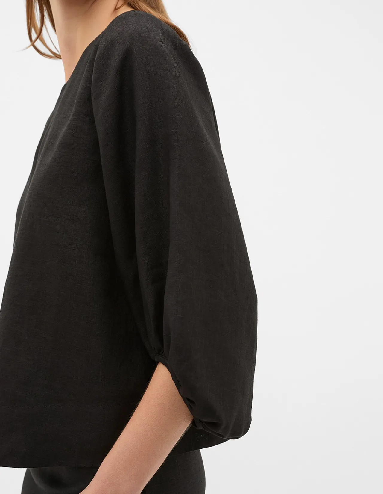 CORE LINEN BALLOON SLEEVE TOP