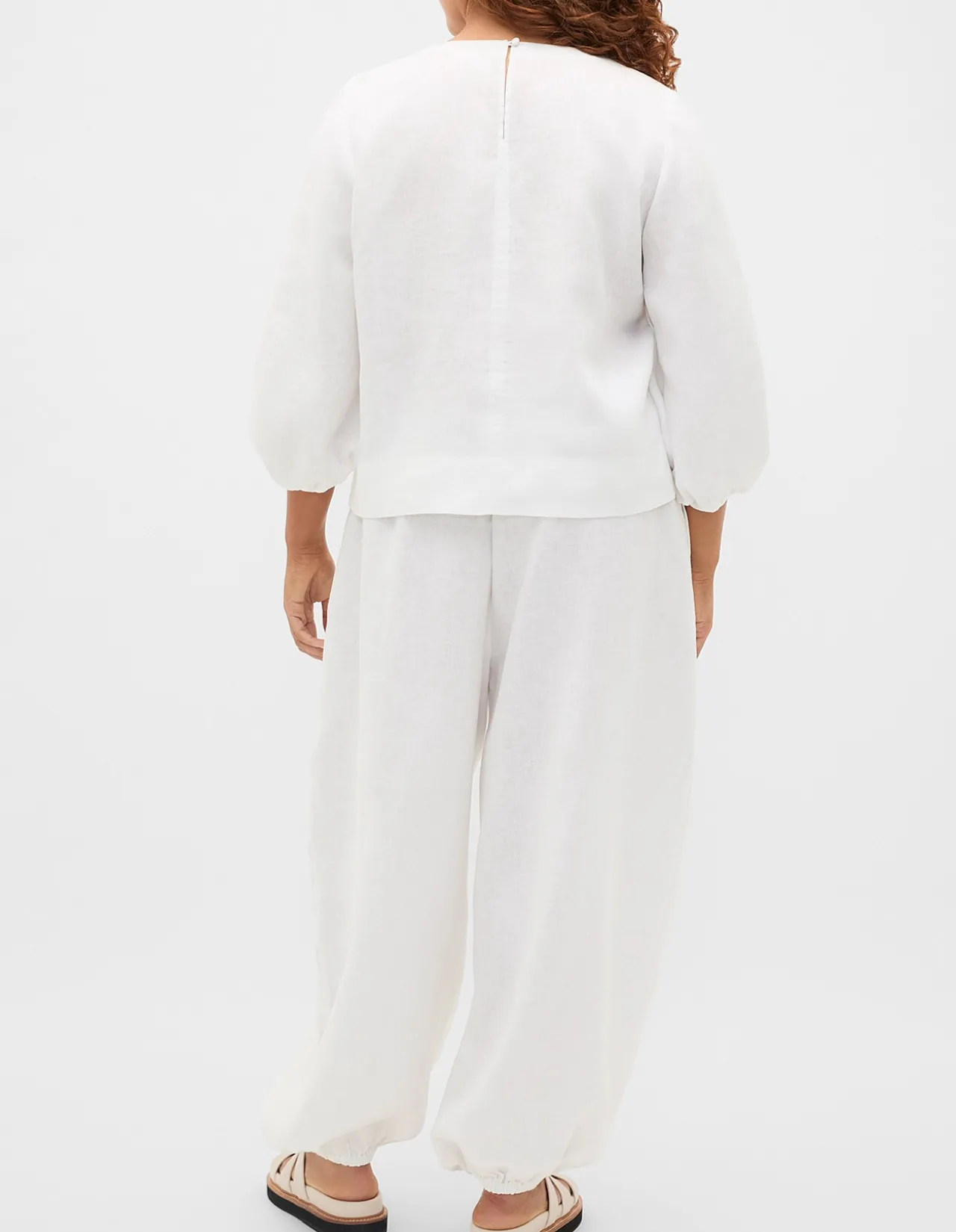 CORE LINEN BALLOON SLEEVE TOP