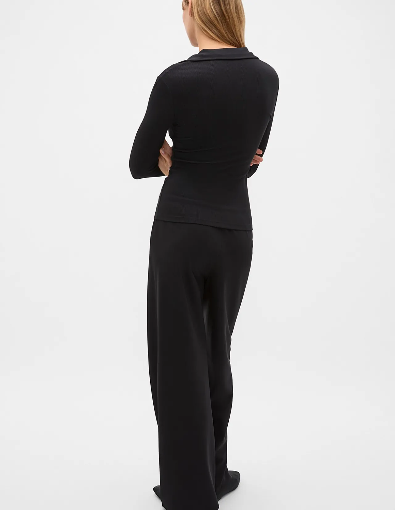 CORE RIB COLLARED TOP