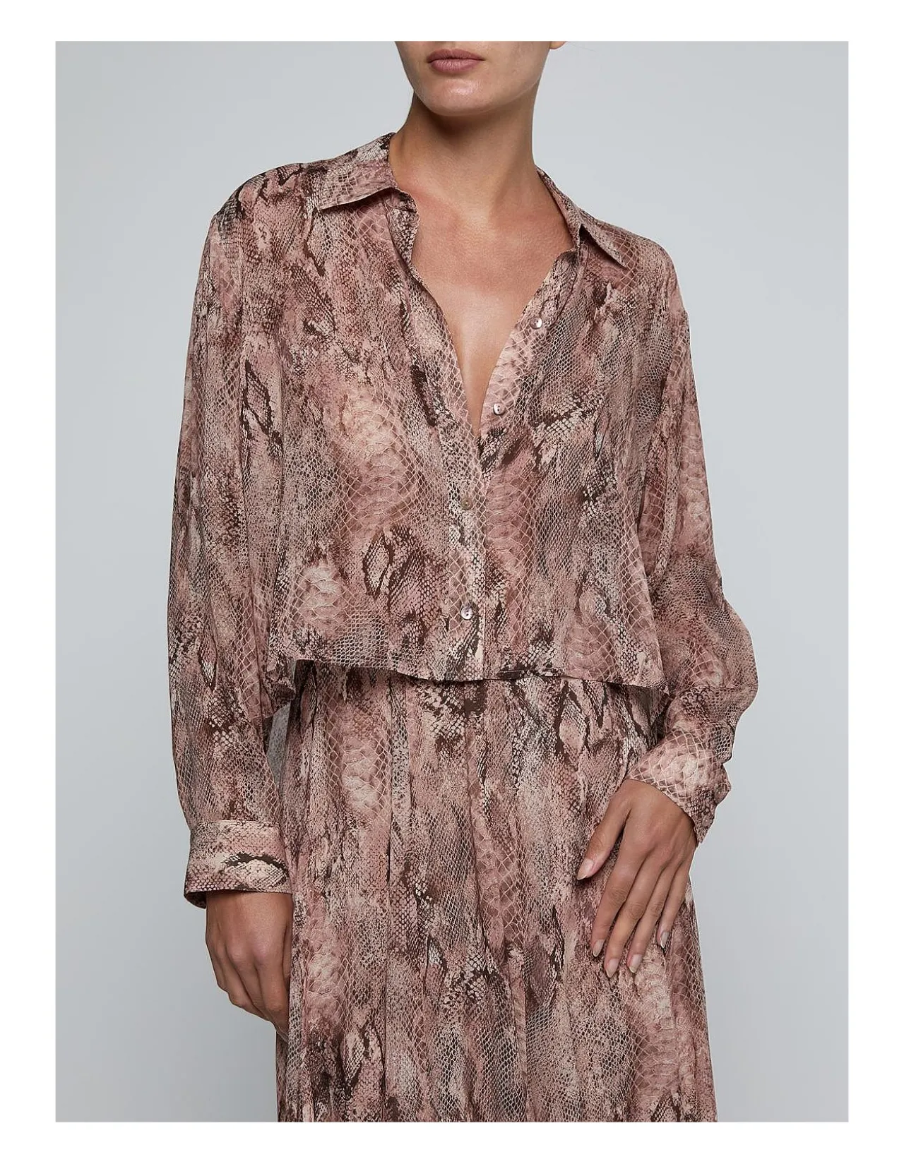 COSETTE CROP HI LOW SHIRT
