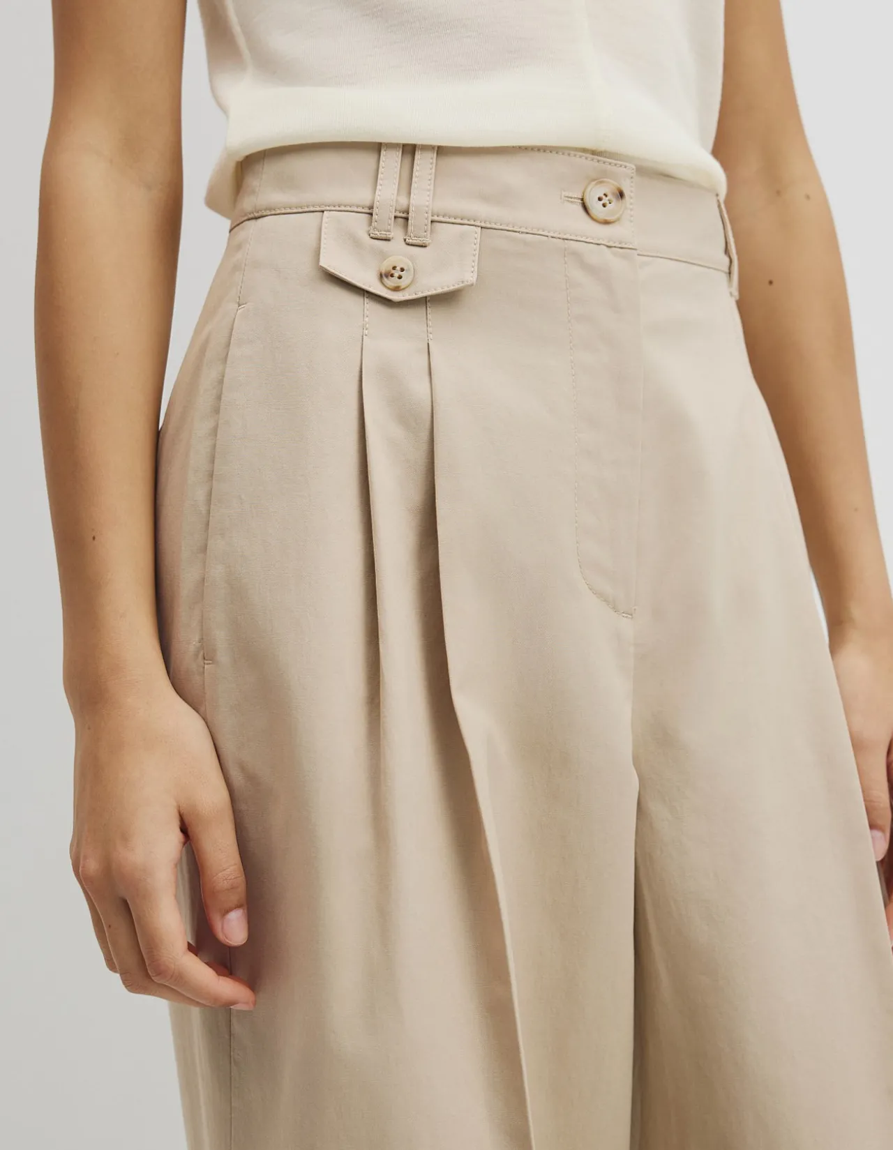 Cotton Blend Pleat Front Pant