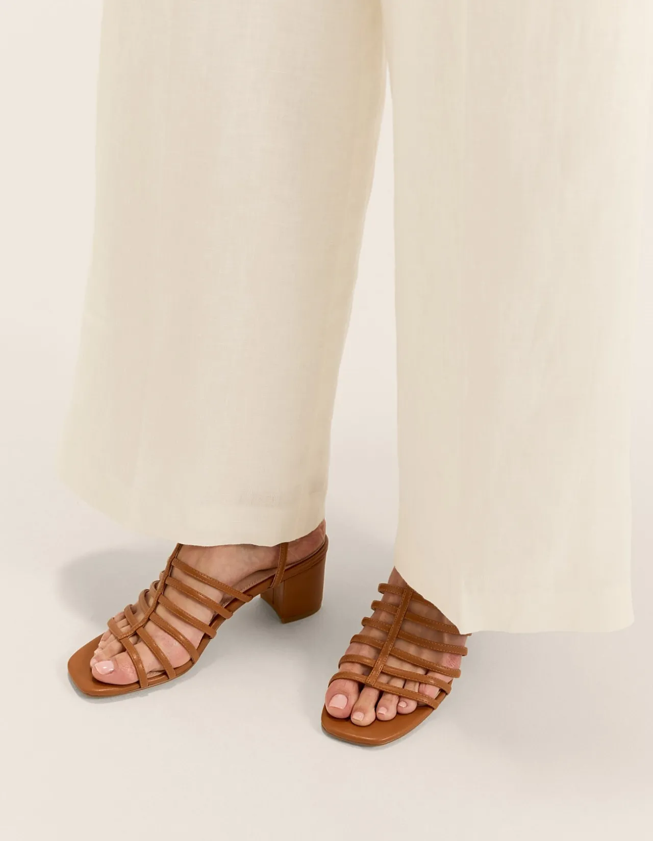 CYNTHIA HEEL