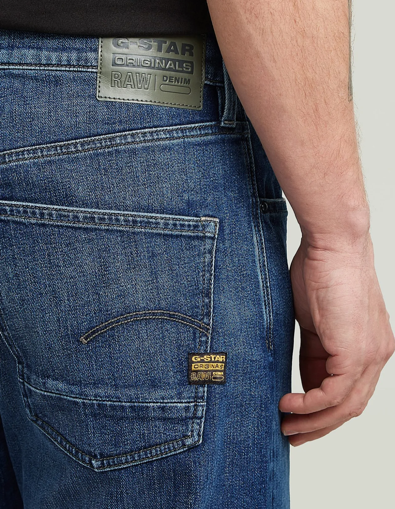 Dakota Relaxed Mid Rise Straight Leg Jeans