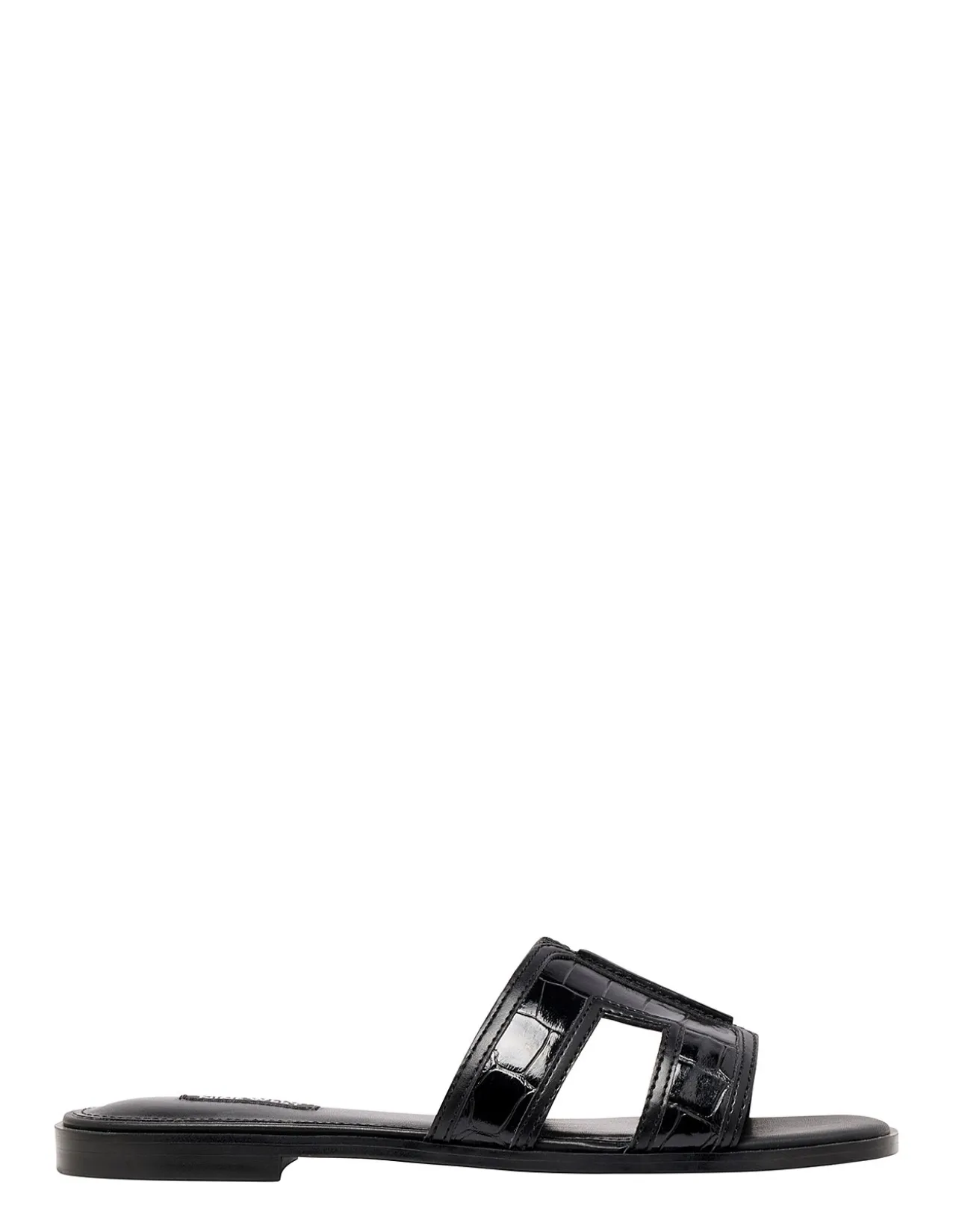 DARLINE FLAT SANDAL