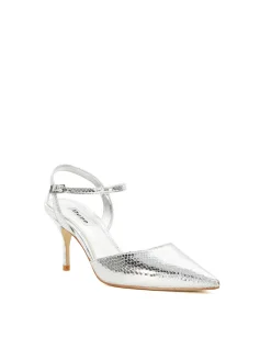 DEBATE COURT IN SILVER