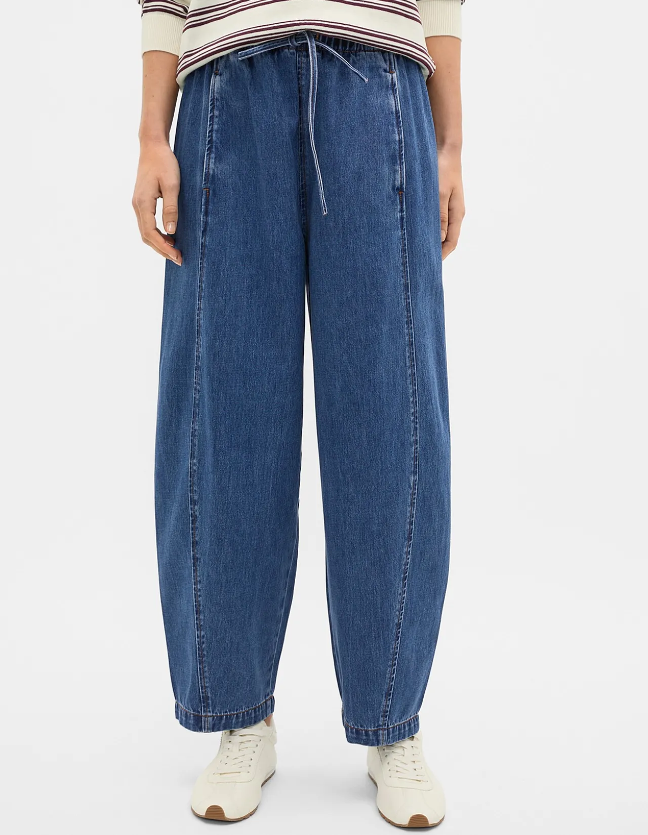 Denim Barrel Leg Elastic Waist Jogger Pant