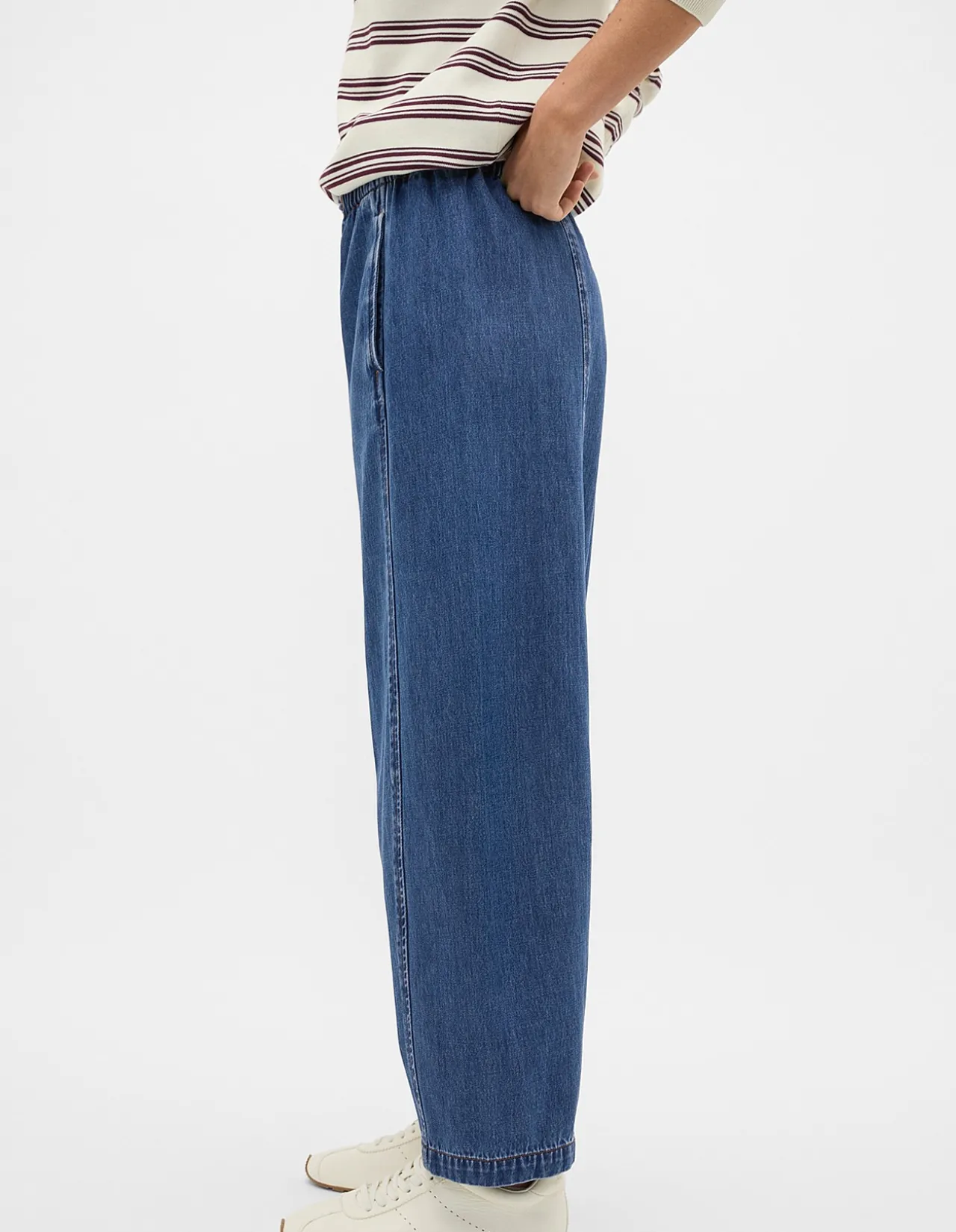 Denim Barrel Leg Elastic Waist Jogger Pant