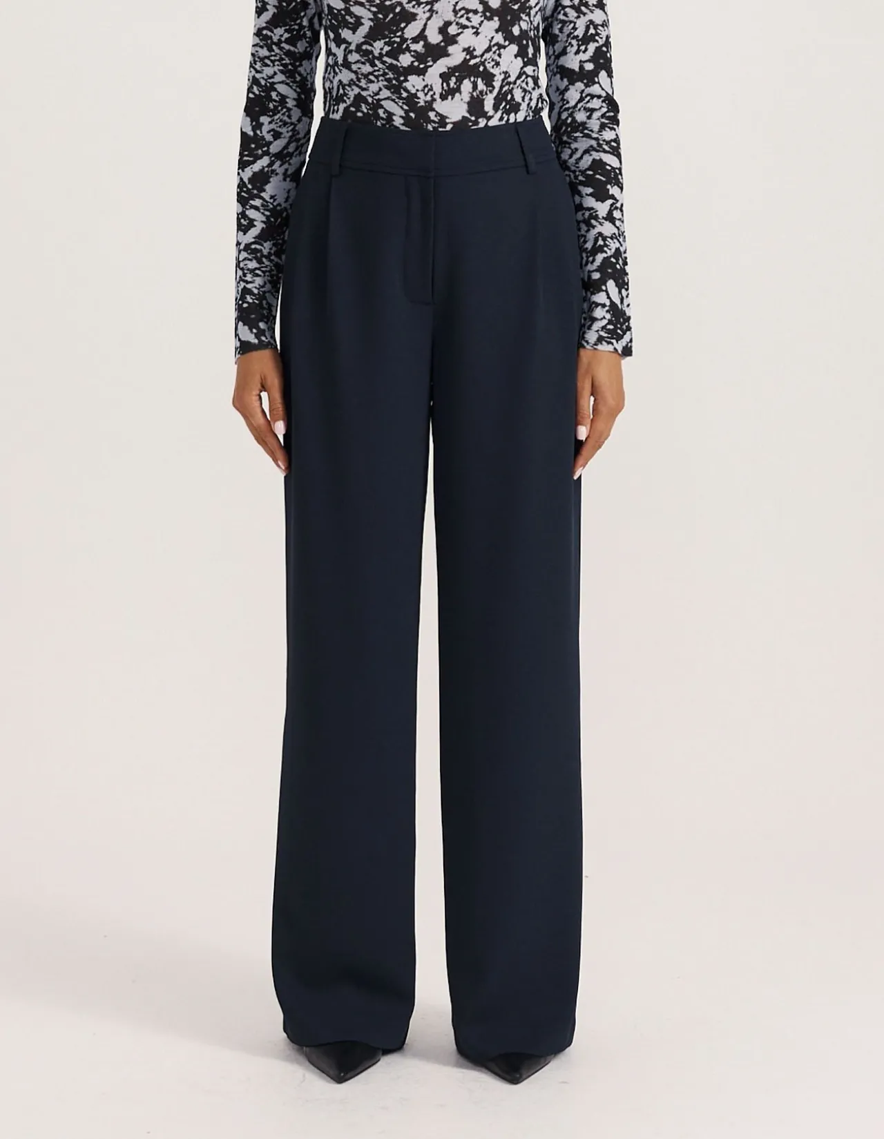 DHARMA TAILORED WIDE LEG PANT