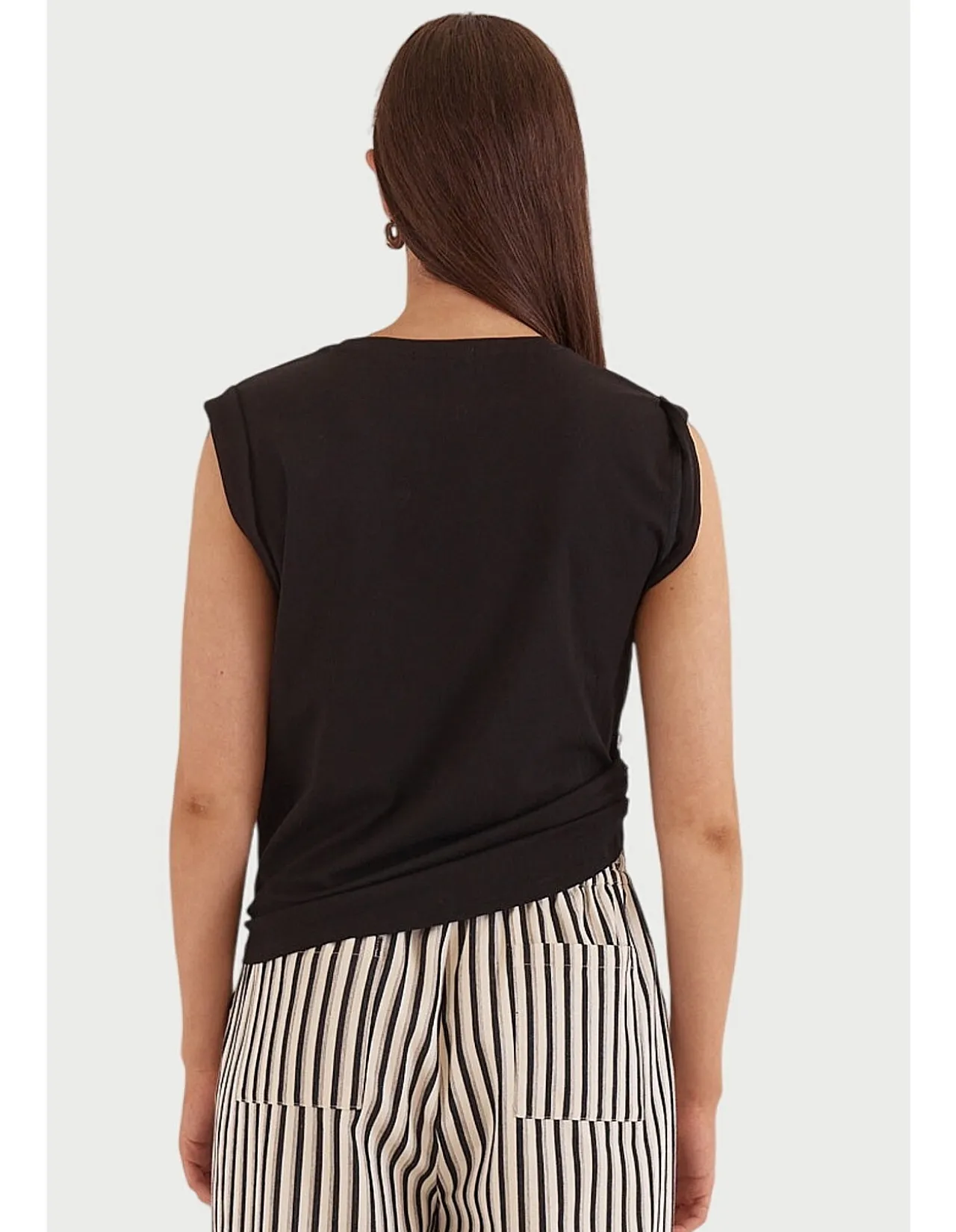 Dianna Stone Trim Tank