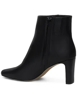 DRAMA BOOT