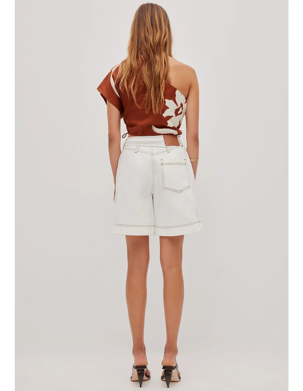 ELARA ONE SHOULDER TOP