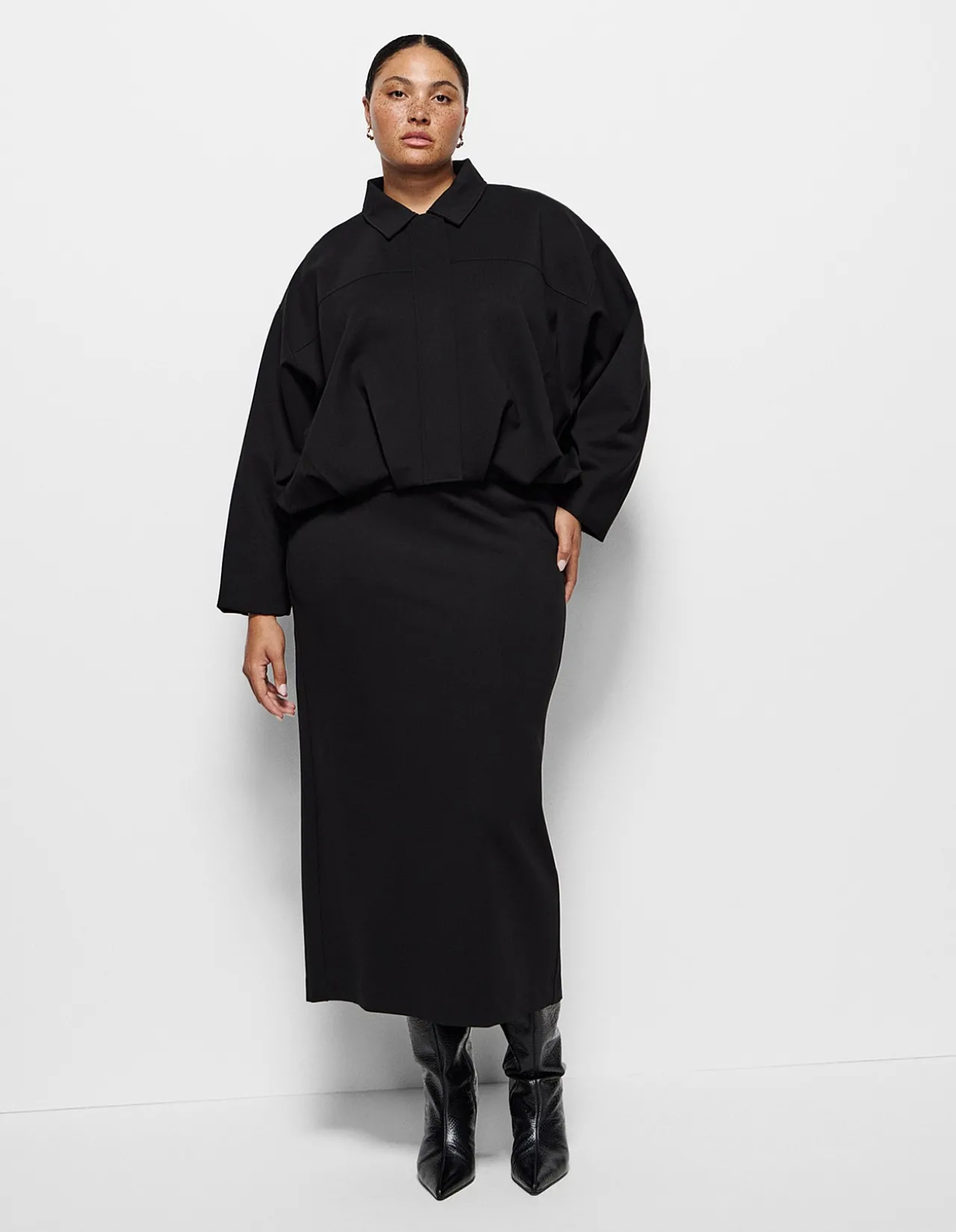 ELLA BOMBER